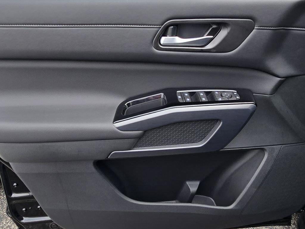 New 2026 Nissan Pathfinder SL w/ SL Premium Package image 19