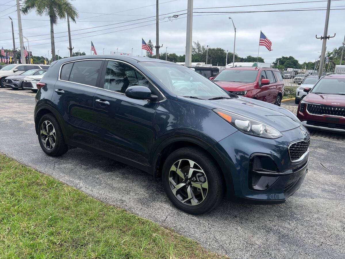 Used 2022 Kia Sportage LX FWD image 4
