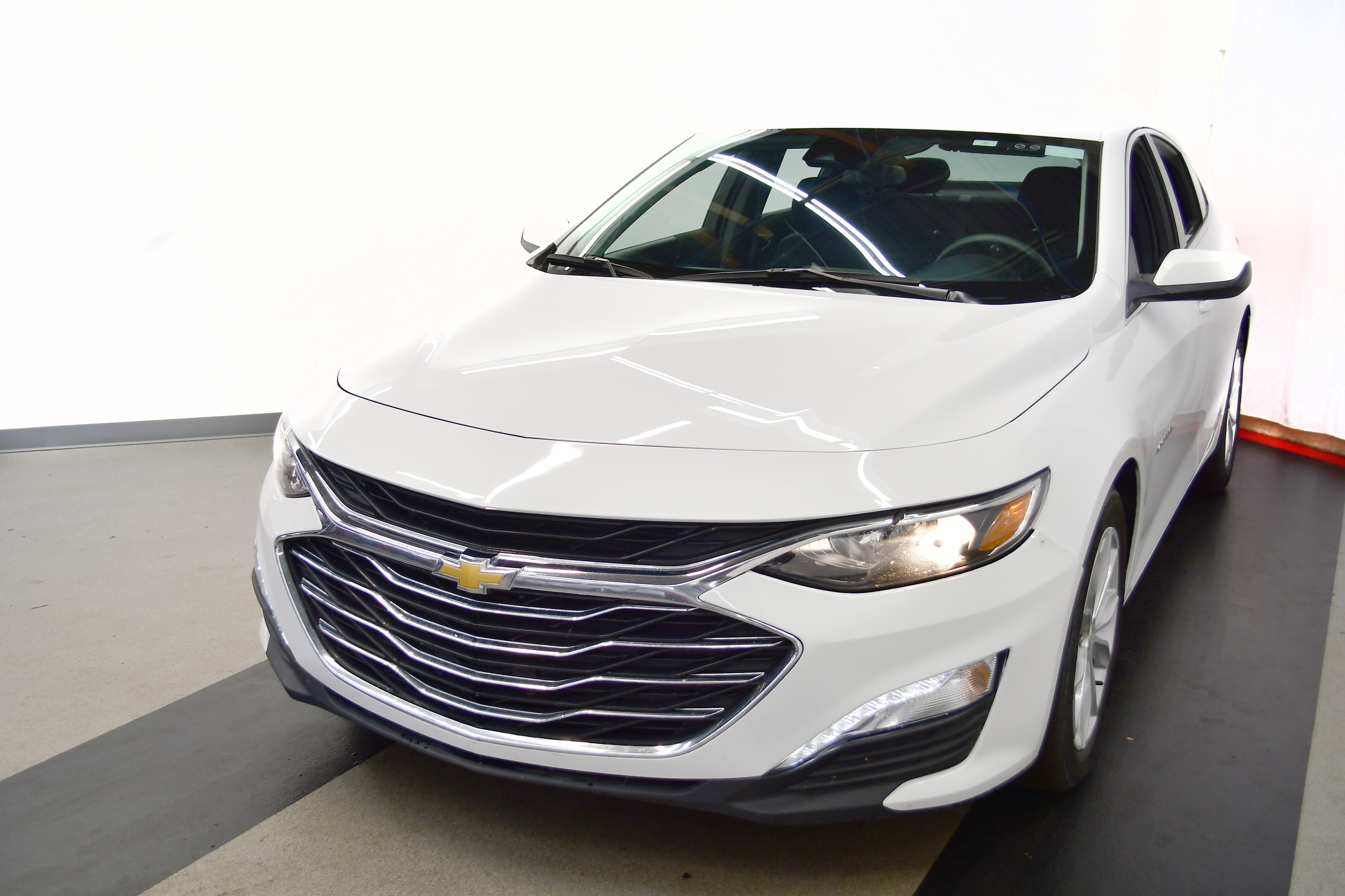 Used 2024 Chevrolet Malibu LT image 8