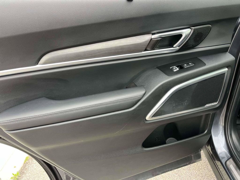 Used 2024 Kia Telluride SX Prestige X-Line image 6