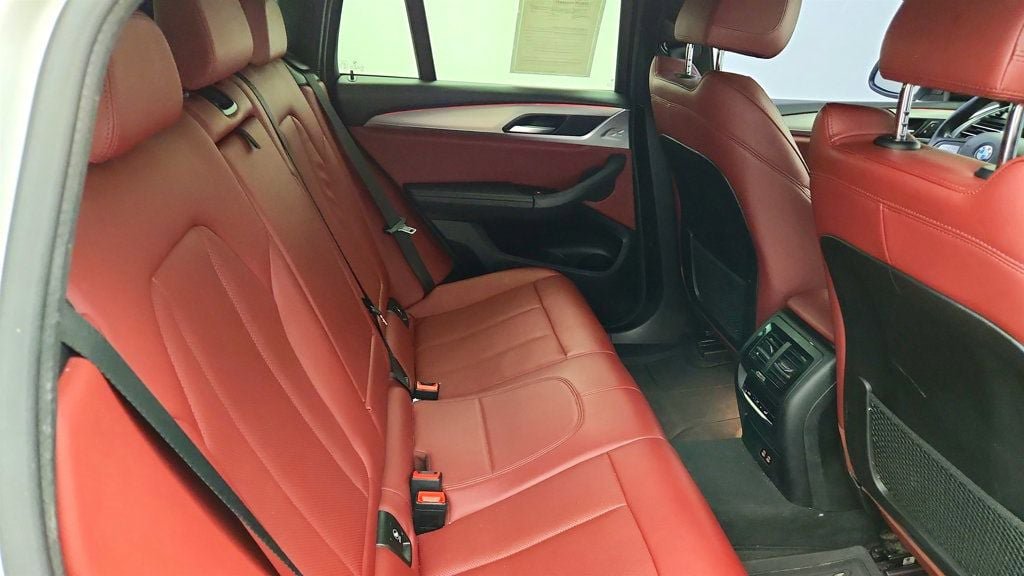 Used 2022 BMW X4 xDrive30i w/ Parking Assistance Package AWD/4WD image 23