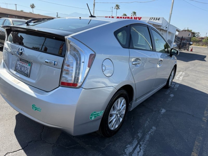 Used 2013 Toyota Prius Prime Plug-In Hybrid FWD image 8
