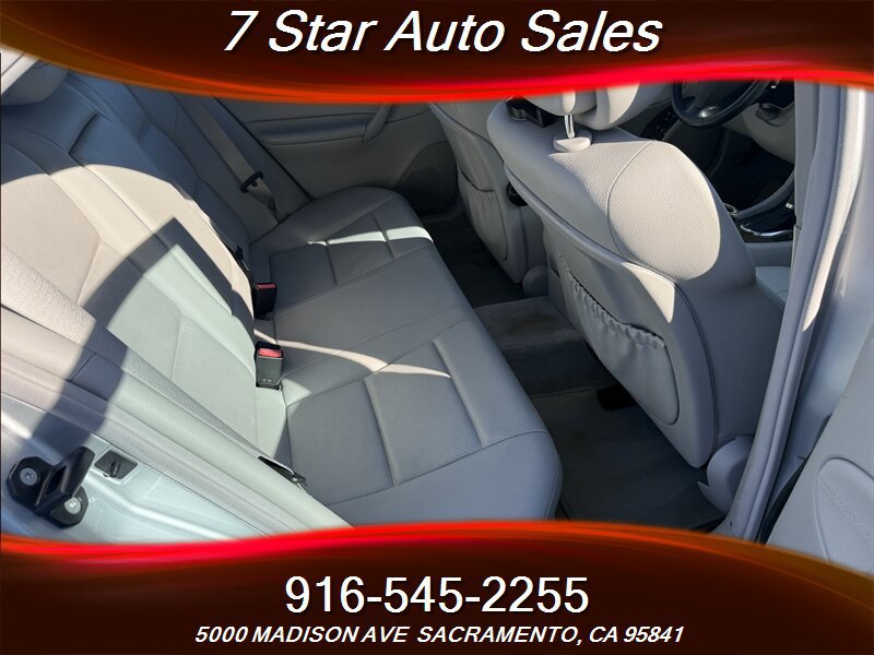 Used 2007 Mercedes-Benz C 230 Sedan image 14