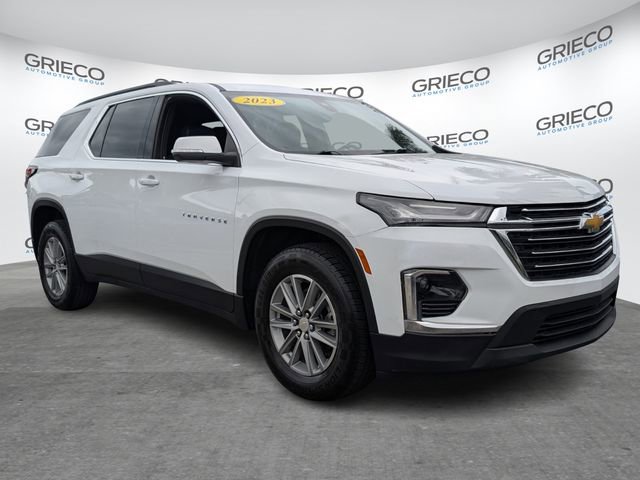Used 2023 Chevrolet Traverse LT