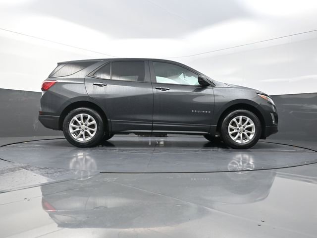 Used 2020 Chevrolet Equinox LS w/ LS Convenience Package AWD/4WD image 12