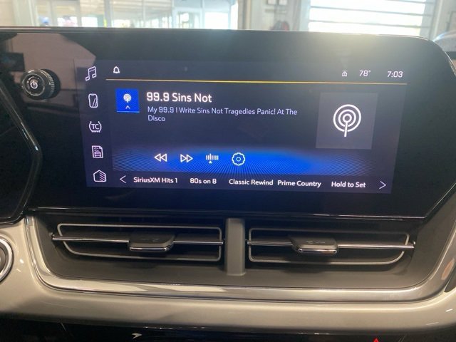 New 2025 Chevrolet Trax LT image 17