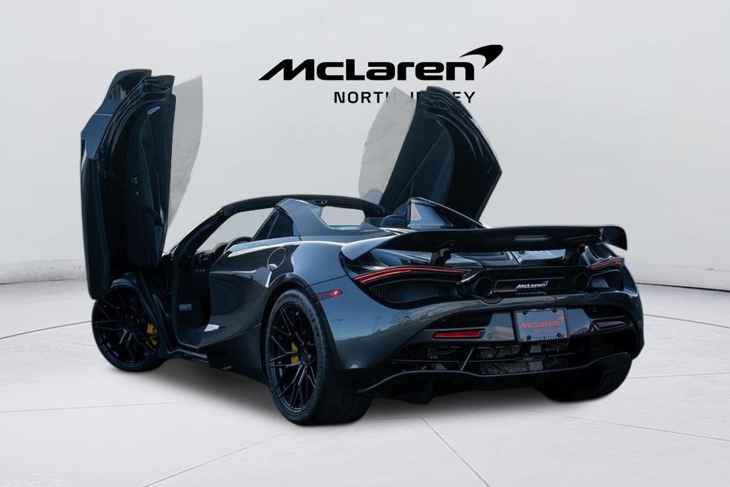 Used 2020 McLaren 720S Spider RWD image 16