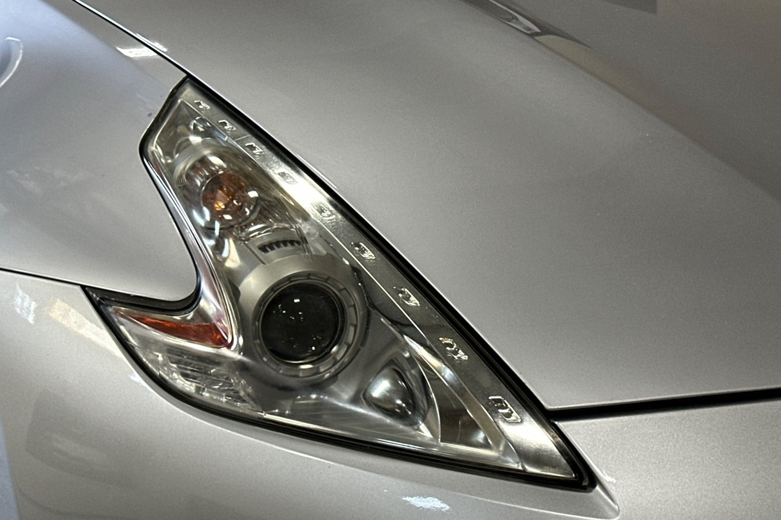 Used 2011 Nissan 370Z Touring w/ Sport Pkg RWD image 36