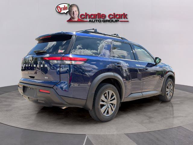 Certified 2023 Nissan Pathfinder SV FWD image 5