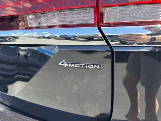 Used 2024 Volkswagen Atlas SE AWD/4WD image 10