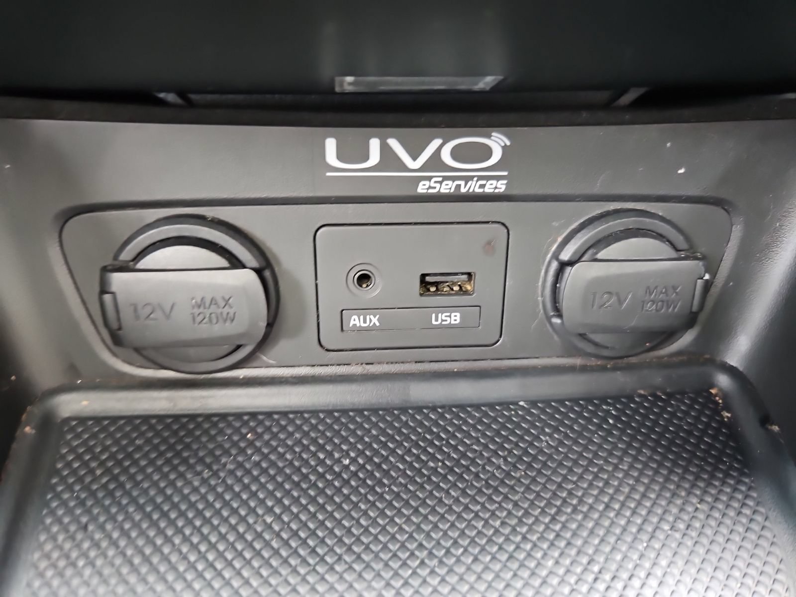 Used 2014 Kia Sorento SX w/ 3rd Row Package FWD image 36