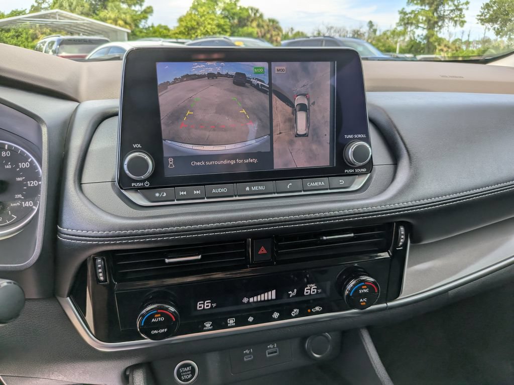 Used 2021 Nissan Rogue SV FWD image 24