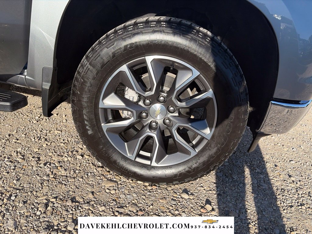 Used 2024 Chevrolet Silverado 1500 LT AWD/4WD image 36