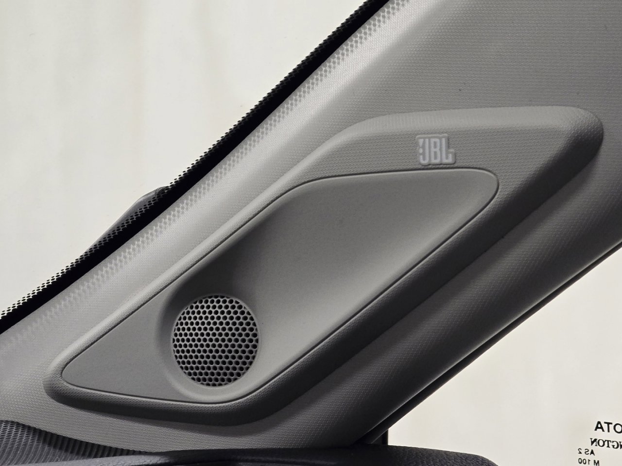 Used 2024 Toyota RAV4 Limited image 9