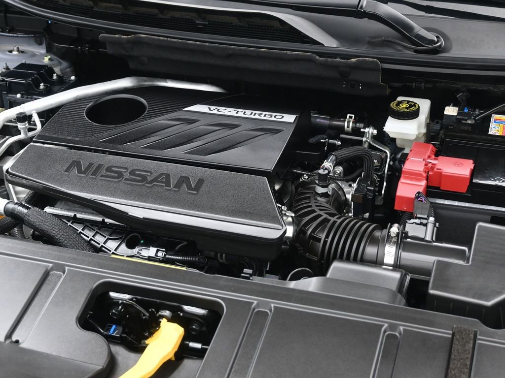 Certified 2025 Nissan Rogue Platinum w/ Tech Package image 26