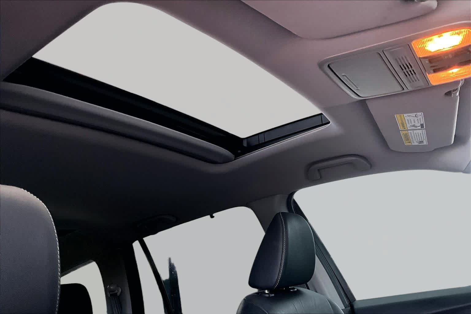 Used 2021 Honda Pilot Special Edition image 14