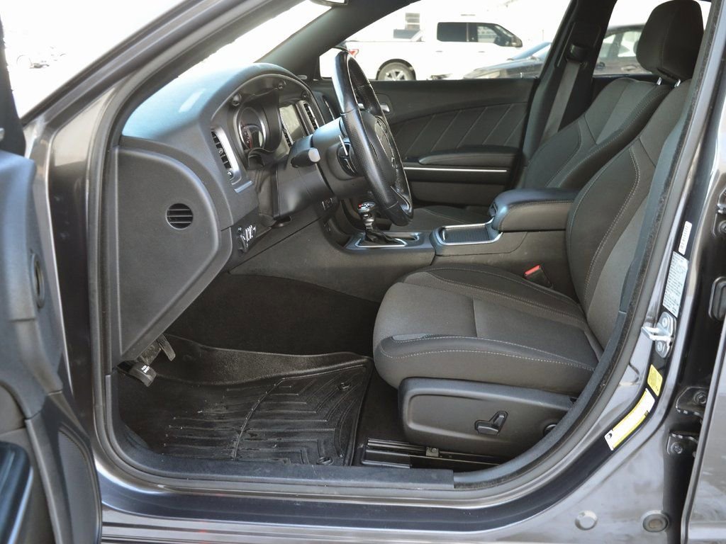 Used 2020 Dodge Charger SXT image 25