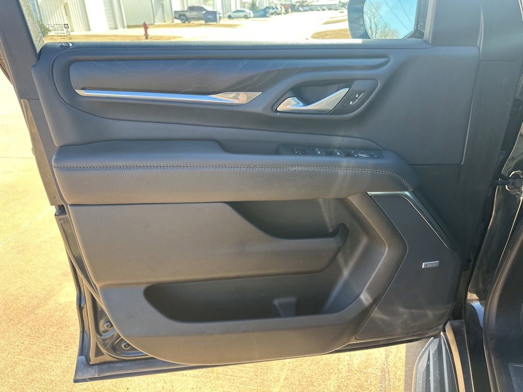 Used 2022 GMC Yukon XL Denali image 13