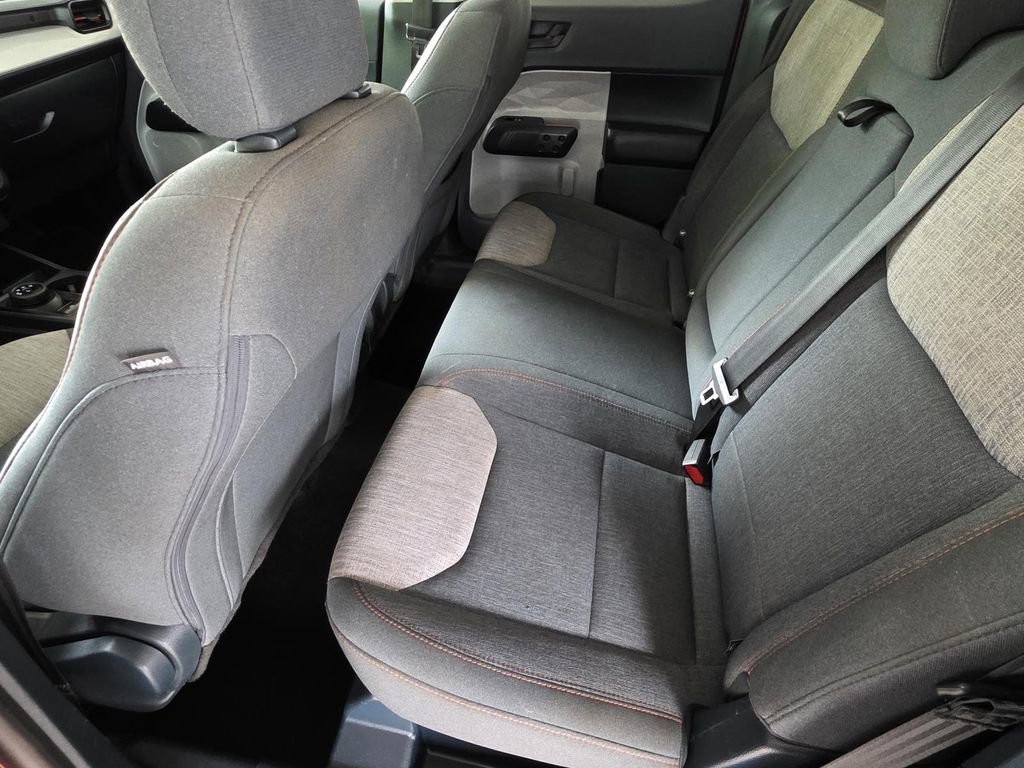 Used 2022 Ford Maverick XLT image 8