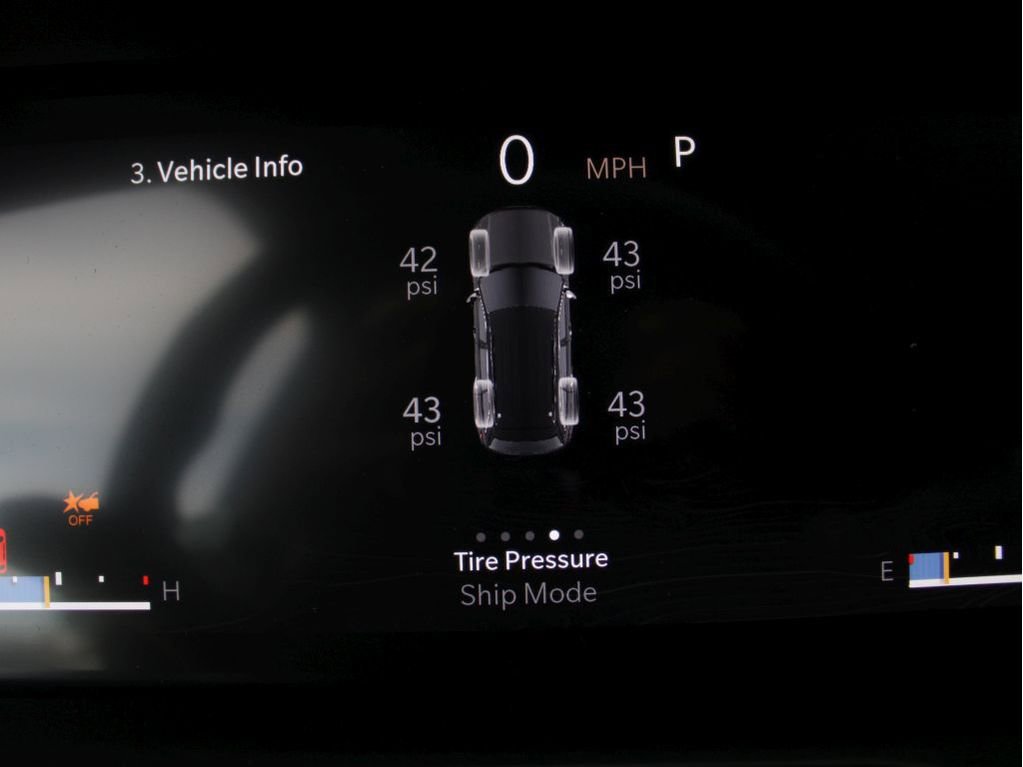 New 2025 Jeep Grand Cherokee Limited w/ Luxury Tech Group II image 15
