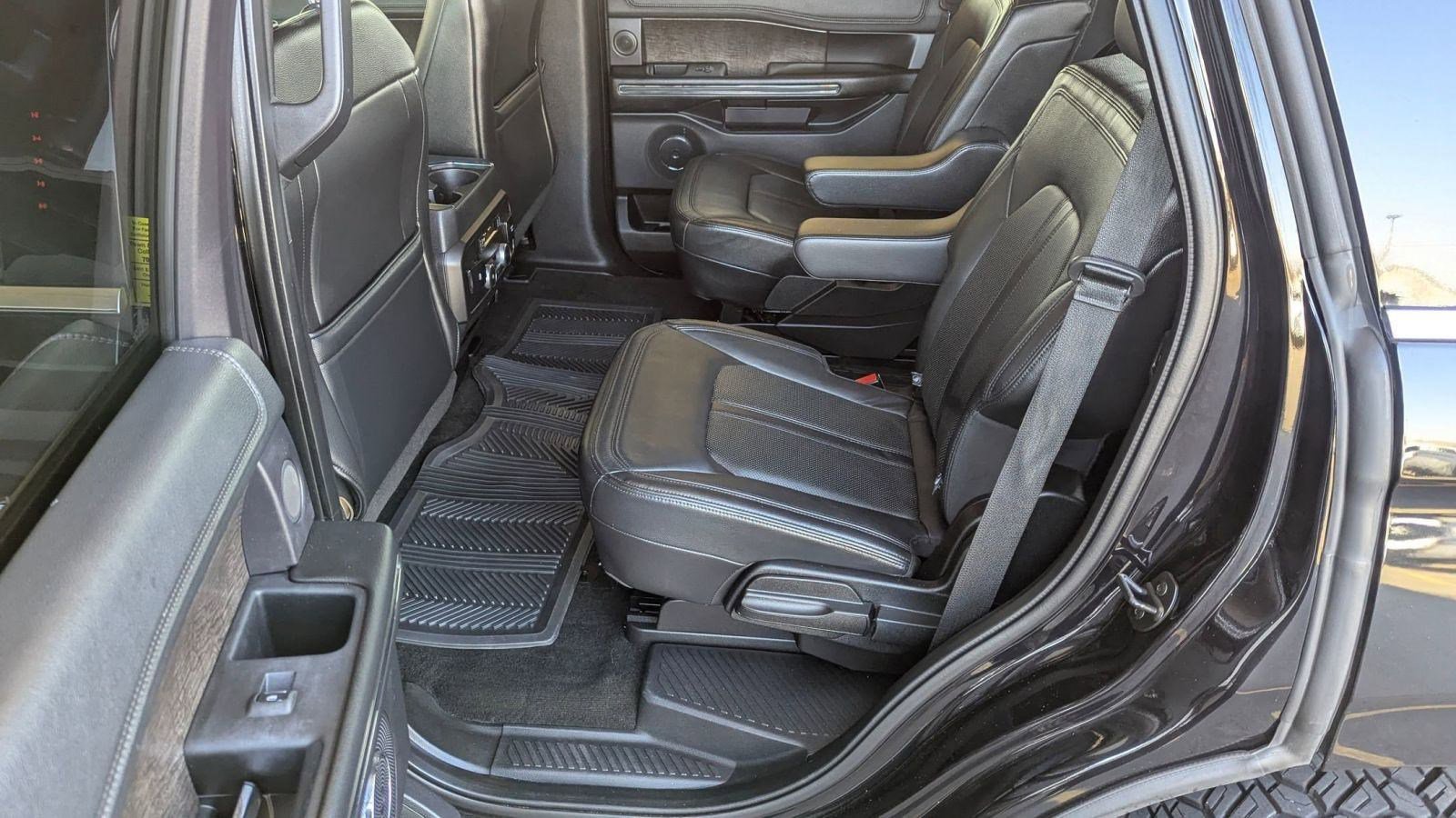 Used 2019 Ford Expedition Limited w/ Equipment Group 301A image 13