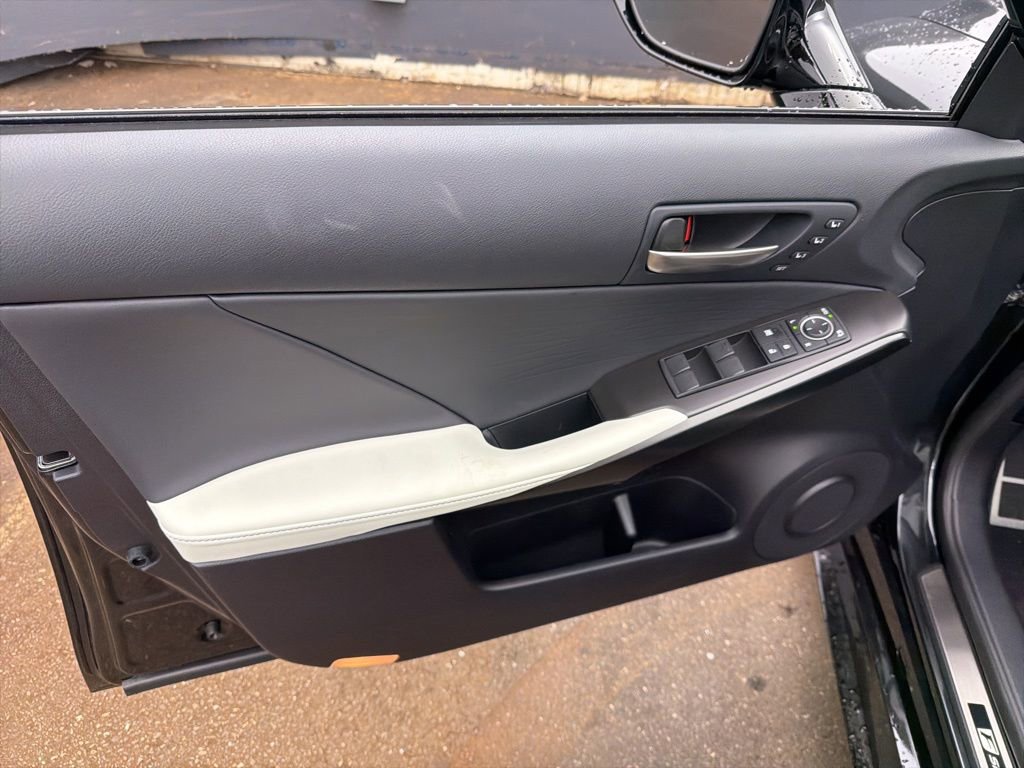 New 2025 Lexus IS 350 F Sport image 9