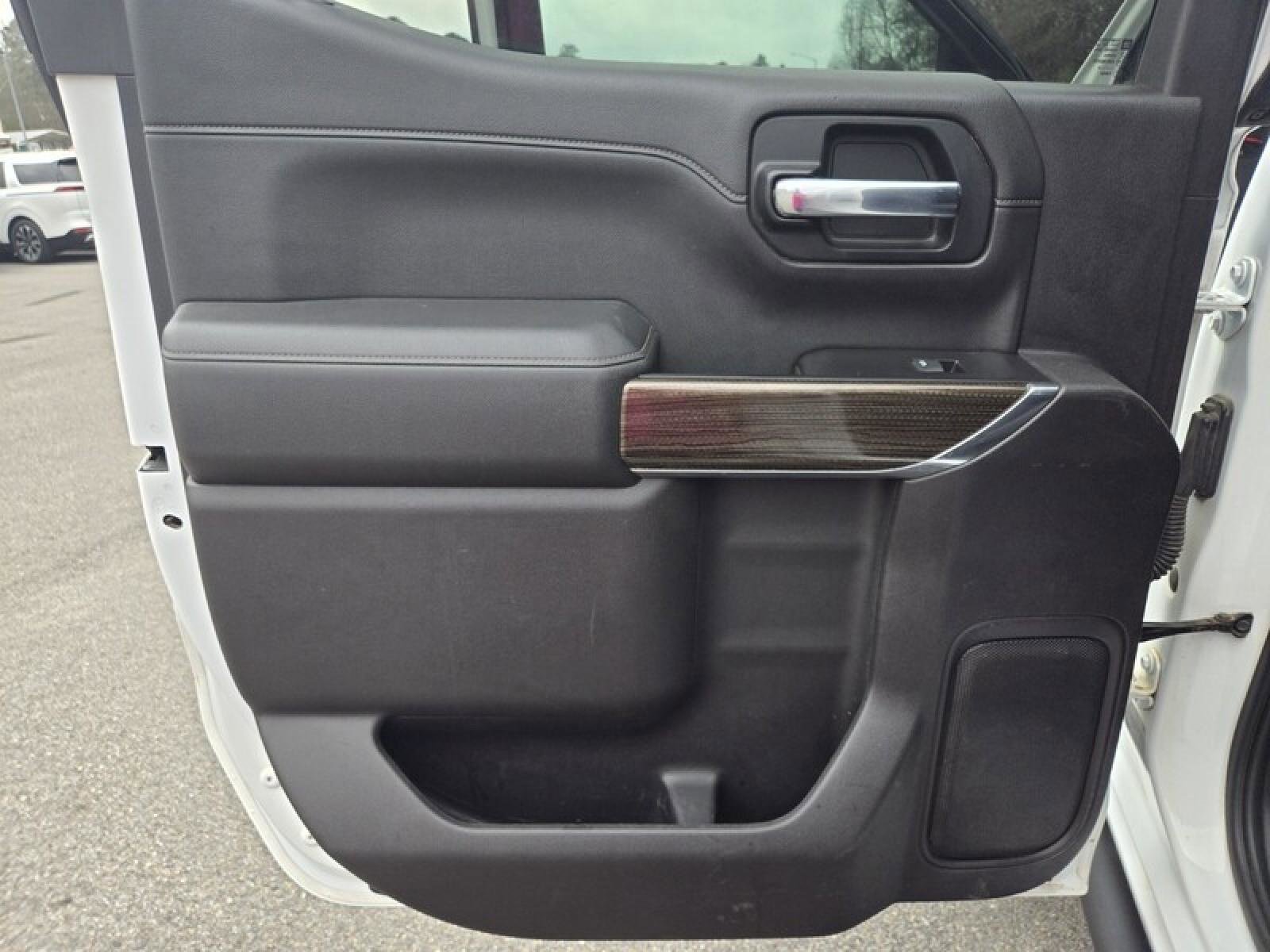 Used 2020 Chevrolet Silverado 1500 LT Trail Boss image 26