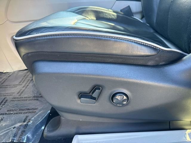 Used 2023 Chrysler Pacifica Limited image 25