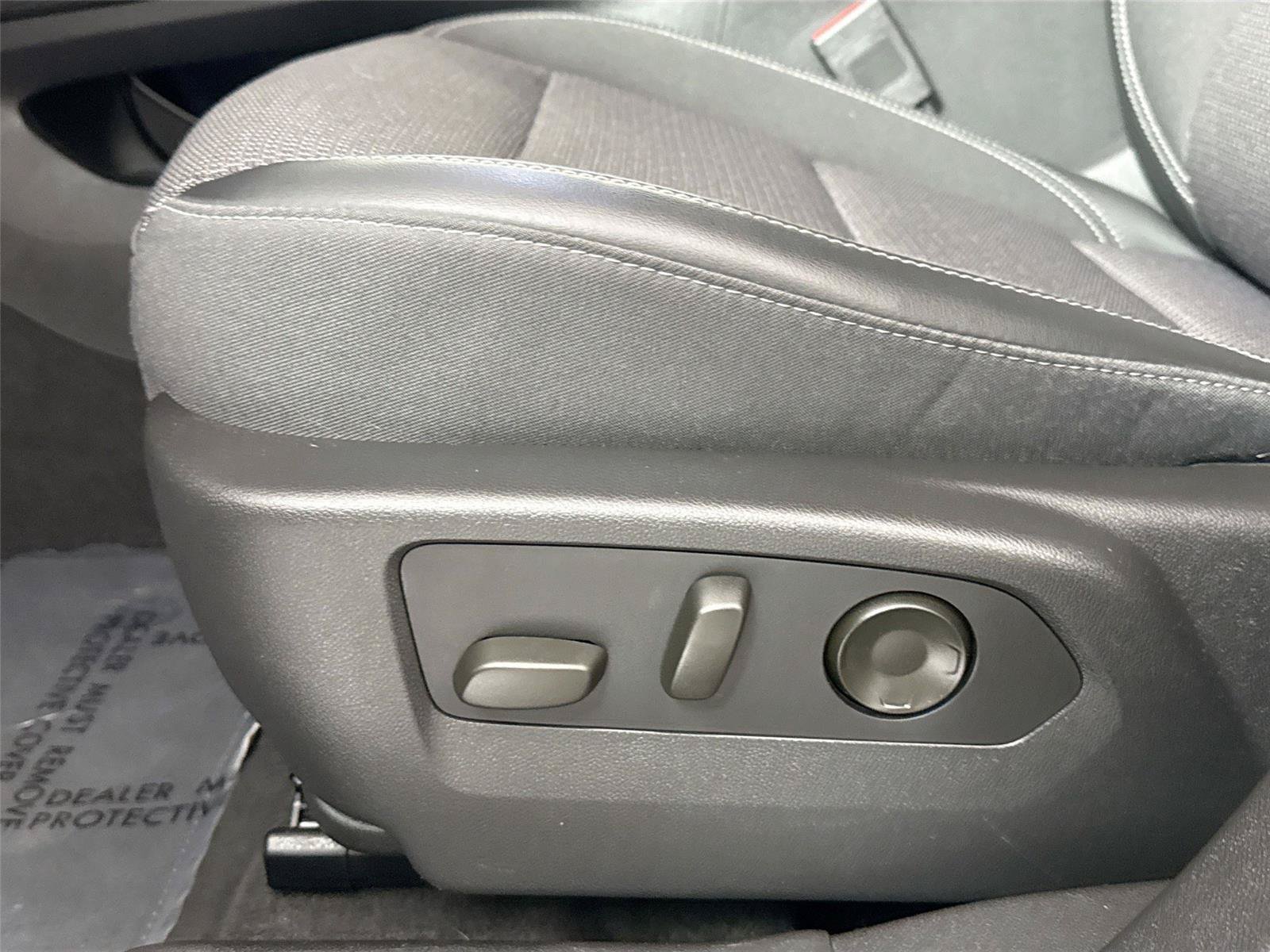 Used 2021 Buick Envision Preferred FWD image 25