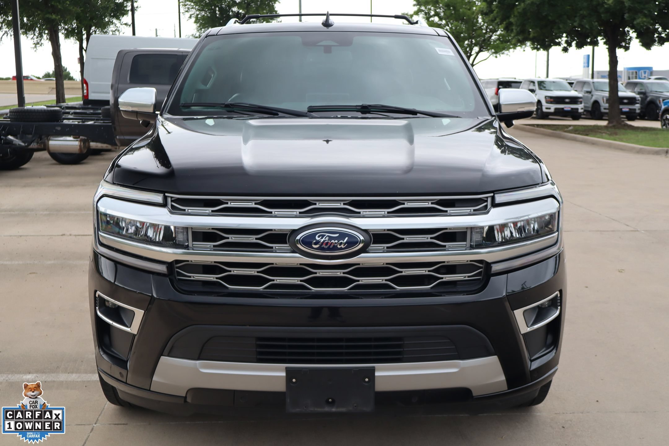 Used 2023 Ford Expedition Platinum RWD image 9
