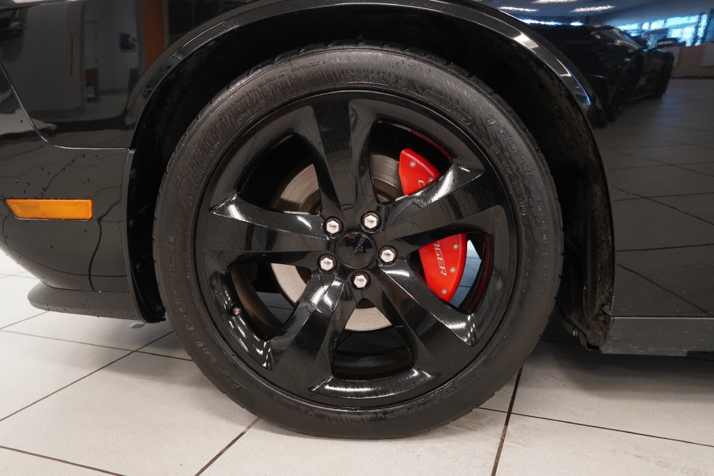 Used 2014 Dodge Challenger R/T w/ Blacktop Package RWD image 16