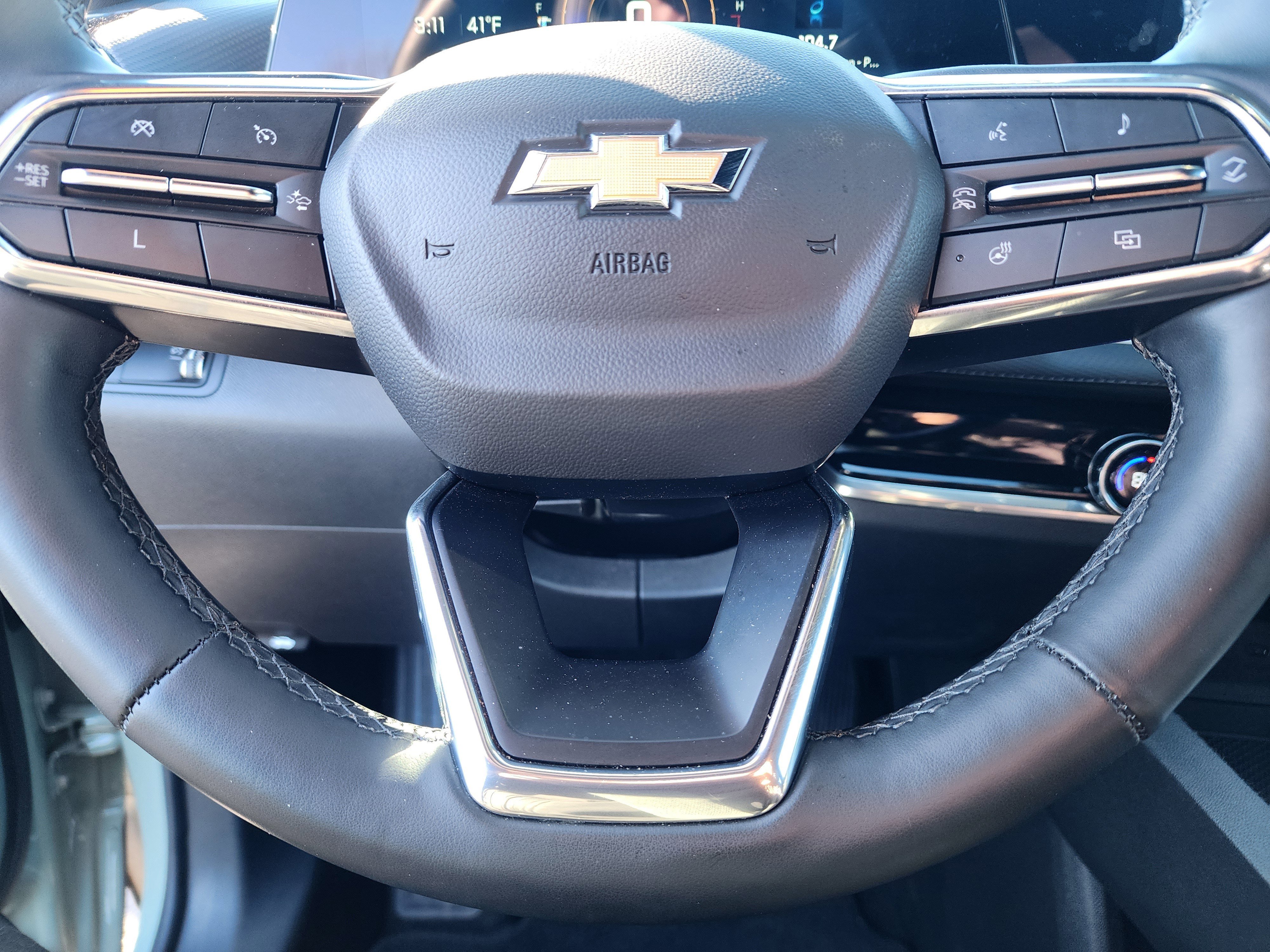 Used 2025 Chevrolet Equinox LT w/ Convenience Package II image 27