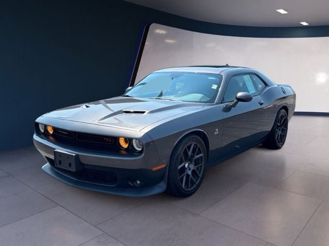 Used 2016 Dodge Challenger R/T Scat Pack w/ Leather Interior Group RWD video 1