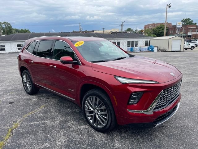 Used 2025 Buick Enclave Avenir w/ Super Cruise Package FWD image 3
