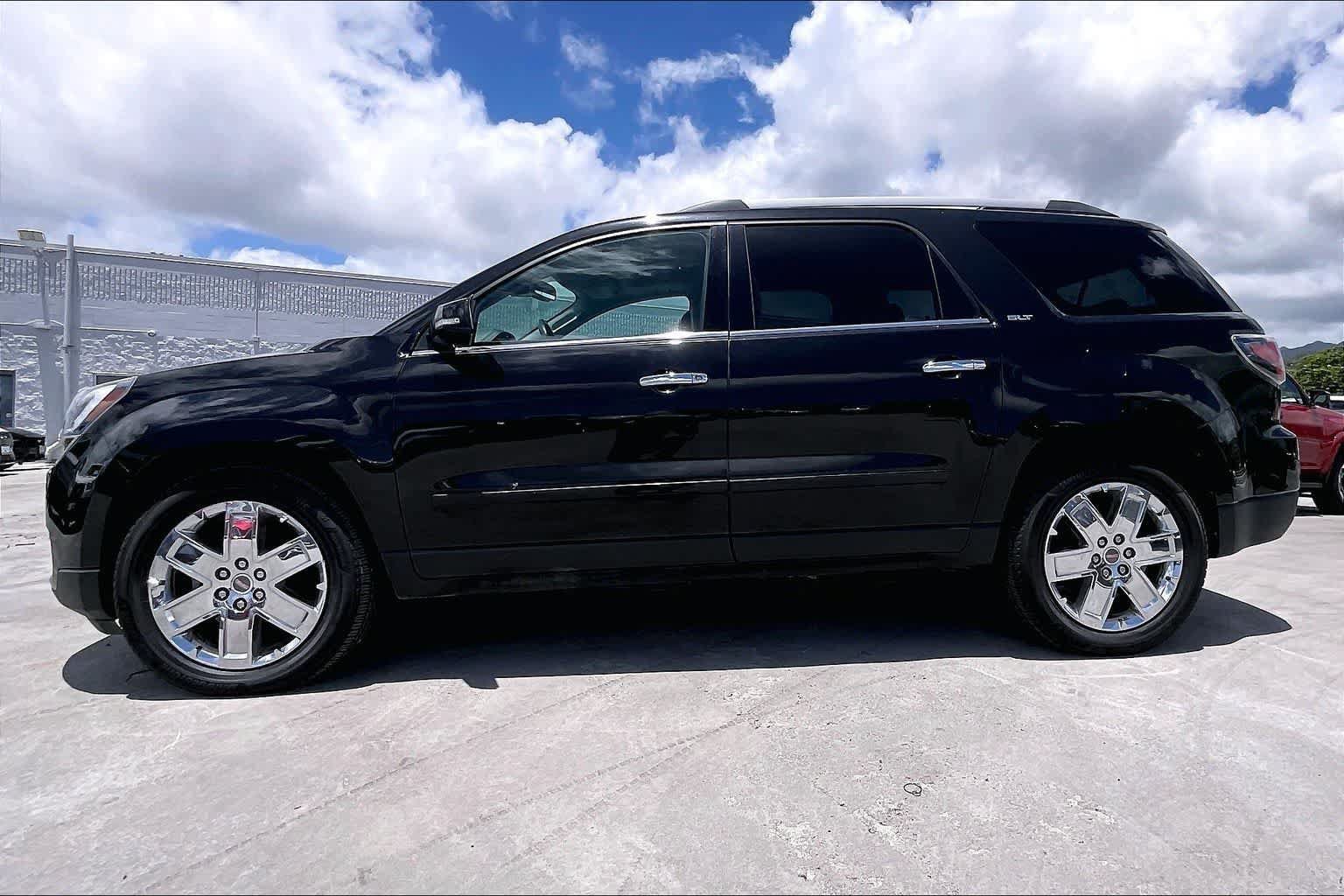 Used 2017 GMC Acadia Limited SLT AWD/4WD image 3