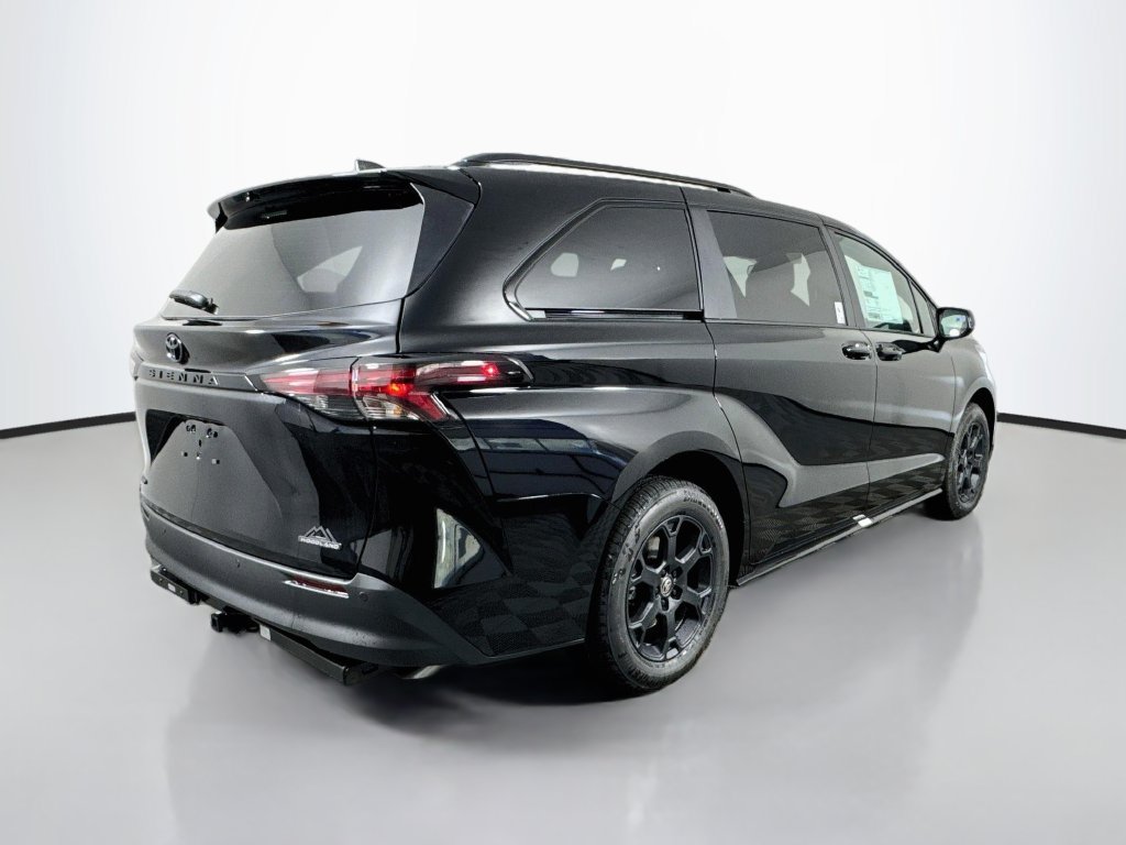 New 2026 Toyota Sienna XLE Woodland Edition AWD/4WD image 8