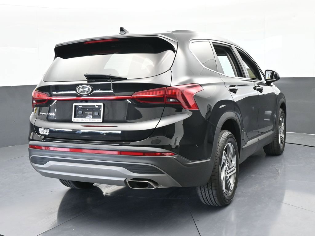 Used 2023 Hyundai Santa Fe SE image 5