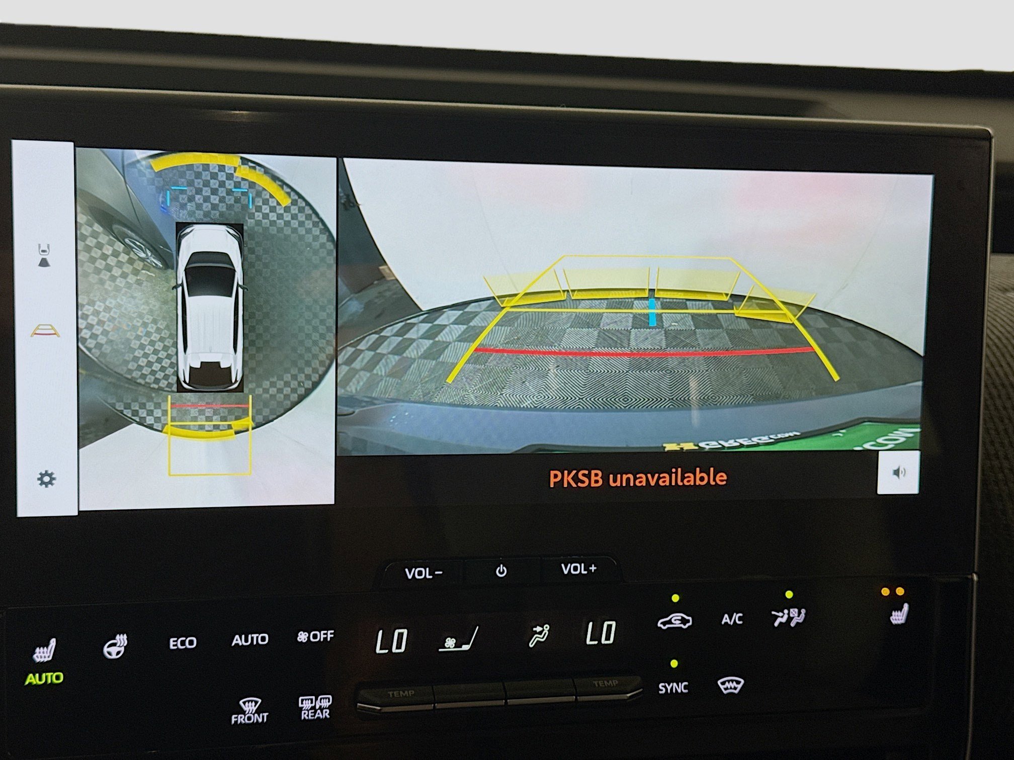 Used 2023 Subaru Solterra Limited image 19