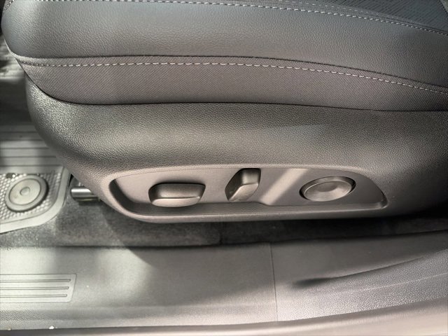 New 2026 Chevrolet Equinox LT w/ Convenience Package II image 9