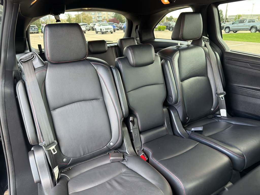 Used 2025 Honda Odyssey Sport-L image 37