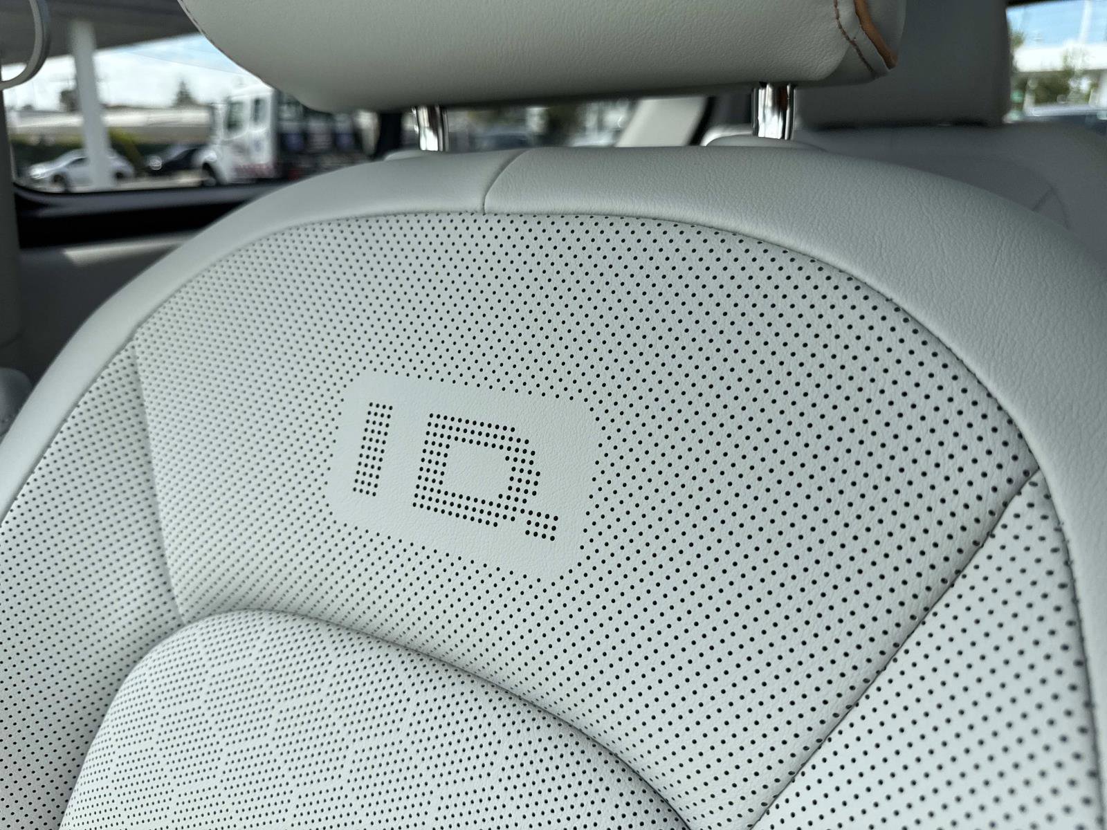 New 2025 Volkswagen ID. Buzz Pro S Plus image 29