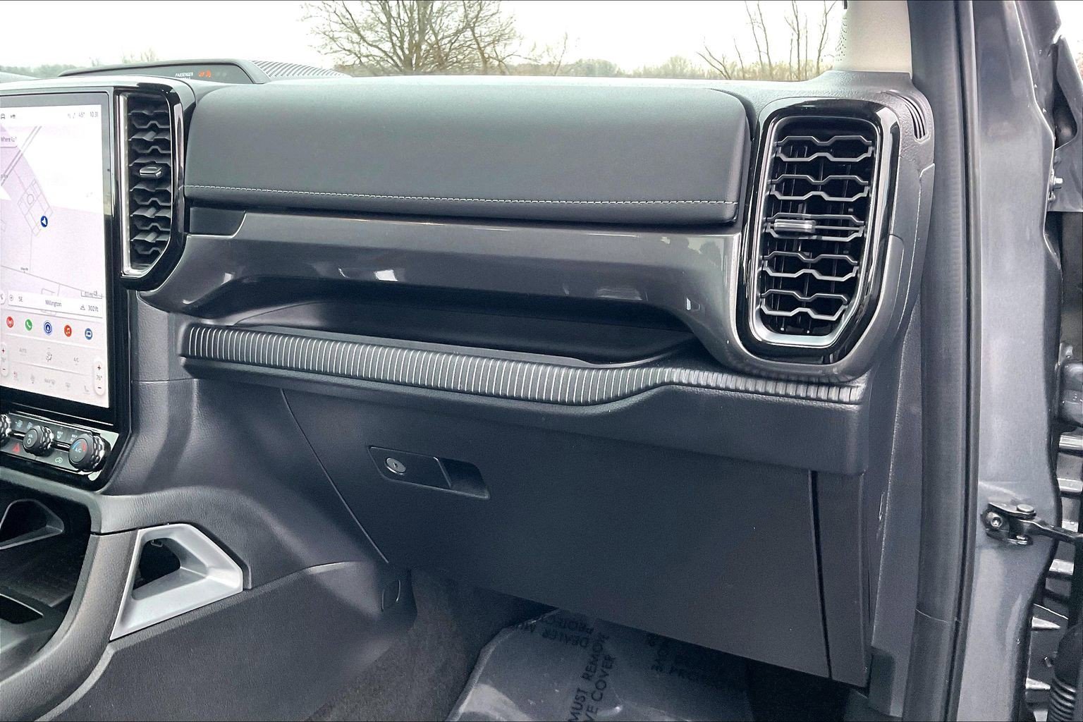 Used 2024 Ford Ranger Lariat w/ FX4 Off-Road Package image 15