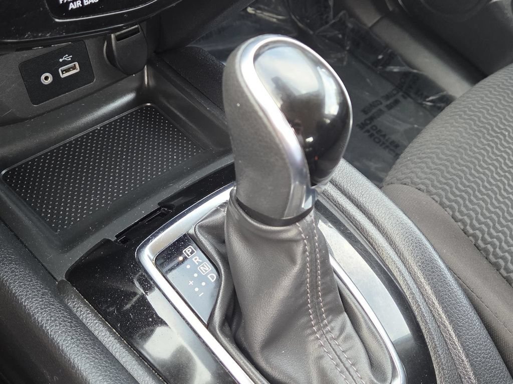Used 2022 Nissan Rogue Sport S FWD image 28
