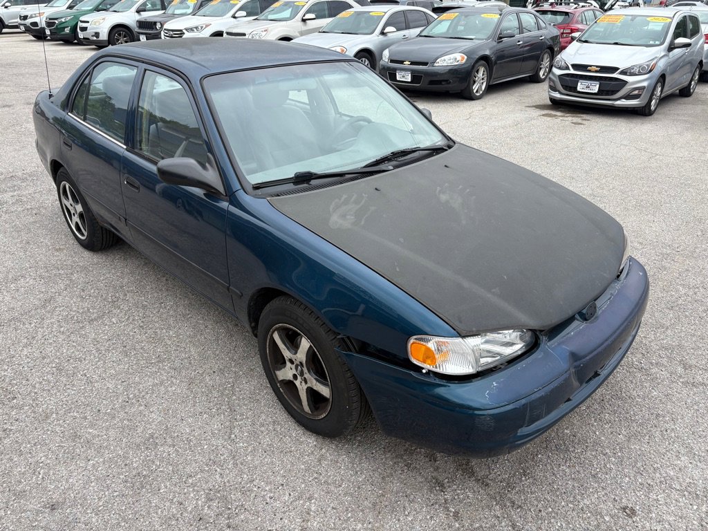 Used 2000 Chevrolet Prizm FWD image 1