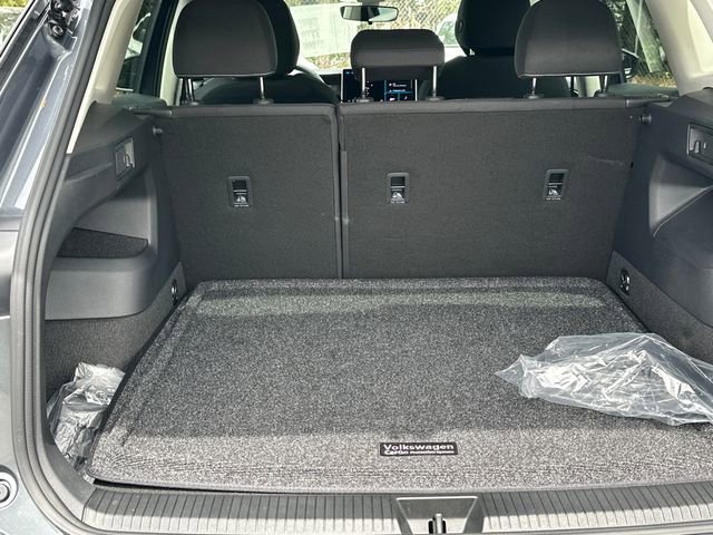 Certified 2025 Volkswagen Tiguan S image 34