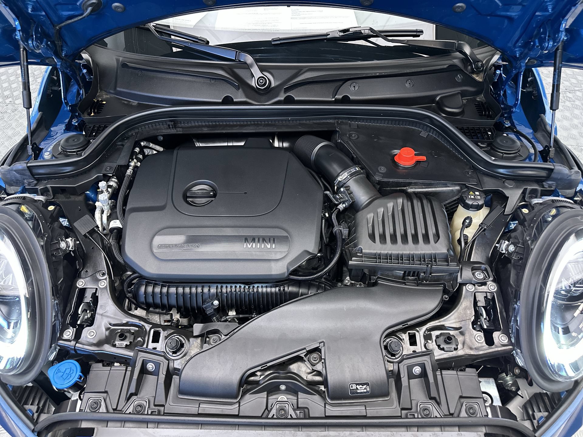 Used 2024 MINI Cooper John Cooper Works FWD image 30