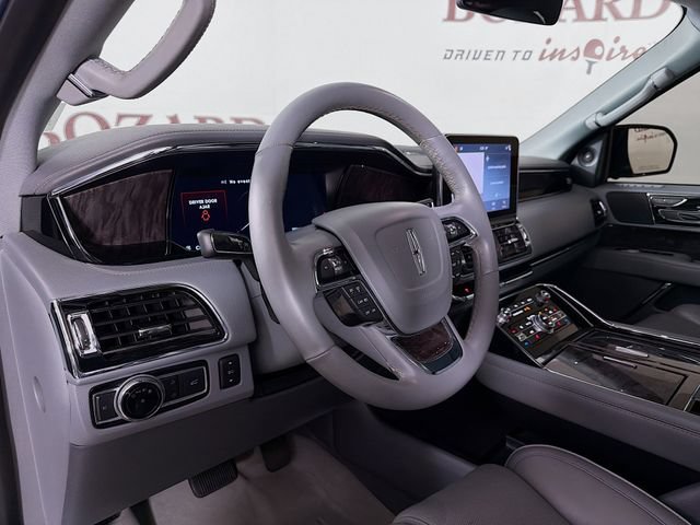 Used 2019 Lincoln Navigator Select RWD image 11