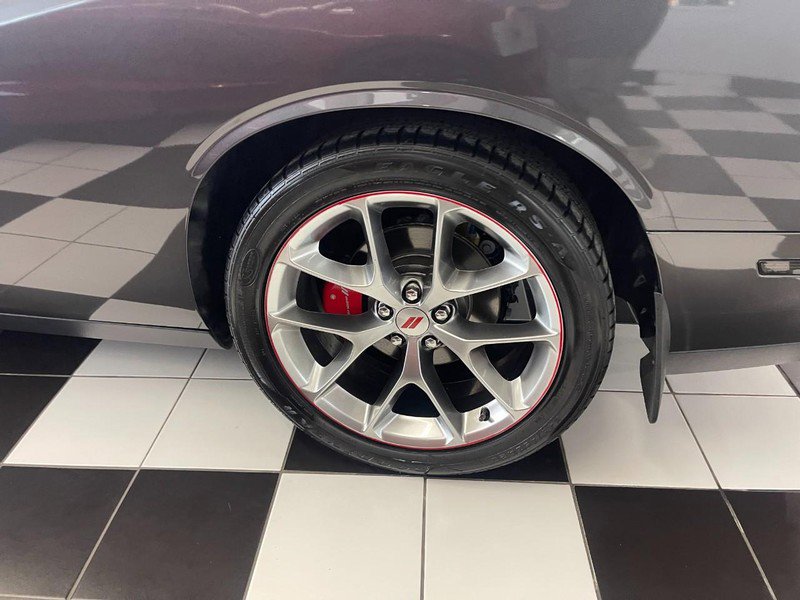 Used 2019 Dodge Challenger R/T w/ Plus Package image 5