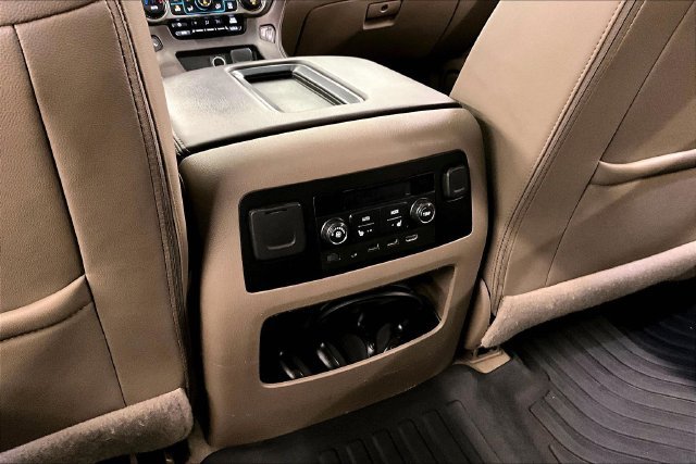 Used 2019 Chevrolet Tahoe LT w/ LT Signature Package AWD/4WD image 34