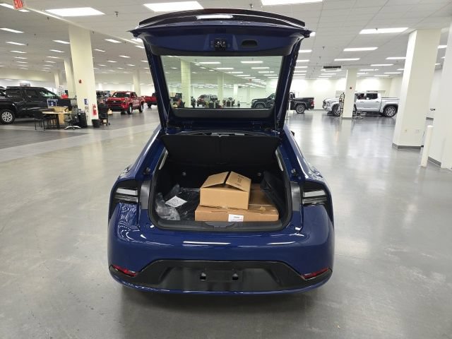 New 2026 Toyota Prius Plug-In Hybrid FWD image 15